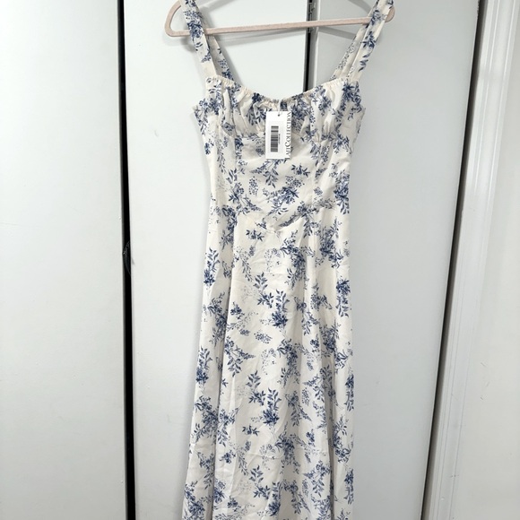 NWT Gorgeous white maxi dress with blue floral print, featuring a corset top. - Picture 2 of 5